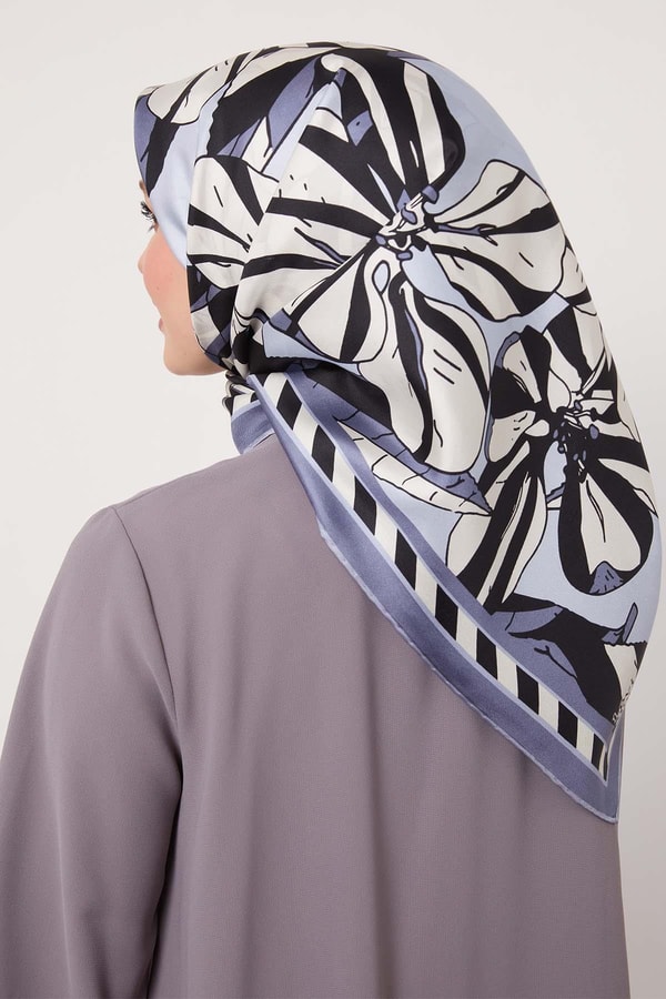 LevidorBebe Mavisi Zambak Desen Twill İpek Eşarp