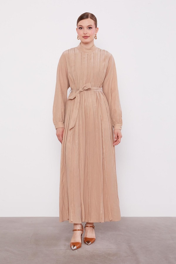 LevidorBej Bel Bağlamalı Pile Detaylı Cupra Elbise