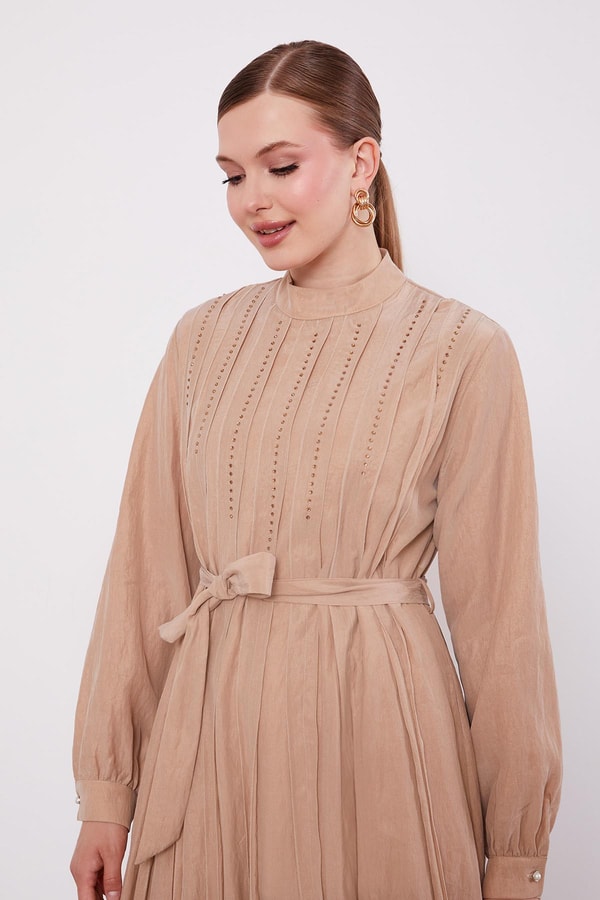 LevidorBej Bel Bağlamalı Pile Detaylı Cupra Elbise