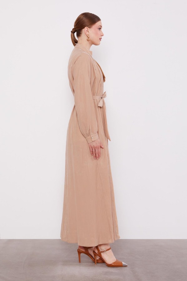 LevidorBej Bel Bağlamalı Pile Detaylı Cupra Elbise