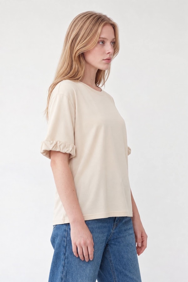 LevidorBej Bisiklet Yaka Kol Detaylı T-shirt