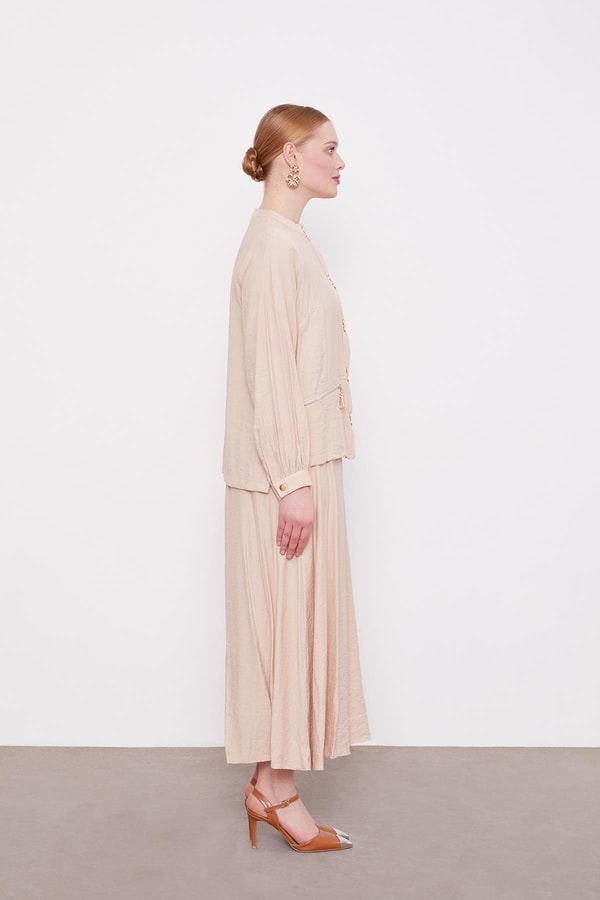 LevidorBej Çift Düğme Detaylı Etekli Takım