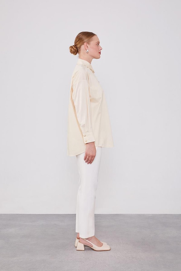 LevidorBej Düğme Detaylı Gömlek