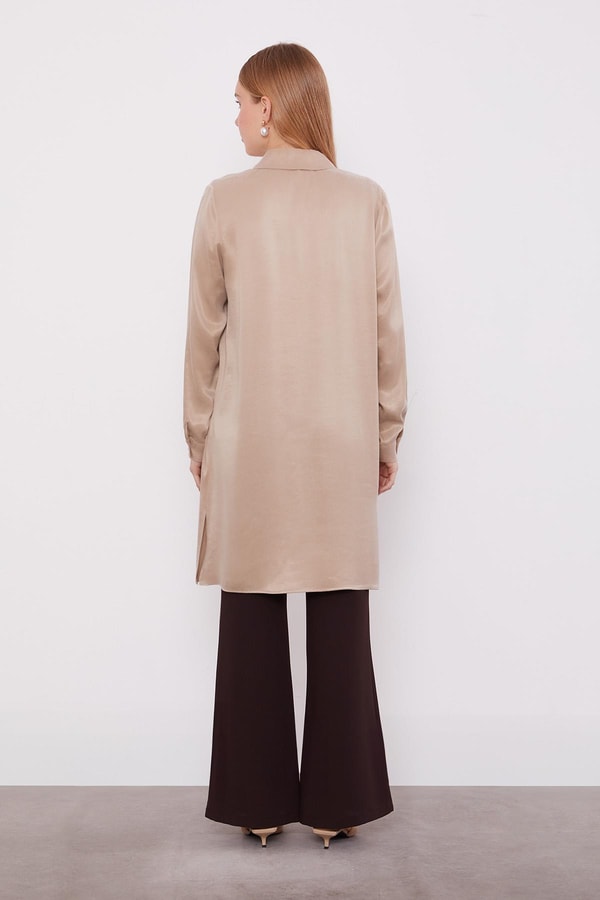 LevidorBej Fırfır Çiçek Detay Cupra Gömlek