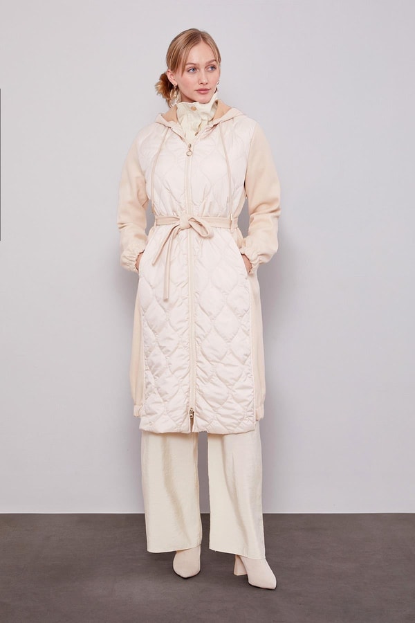 LevidorBej Kaşe Detaylı Kapitone Mont