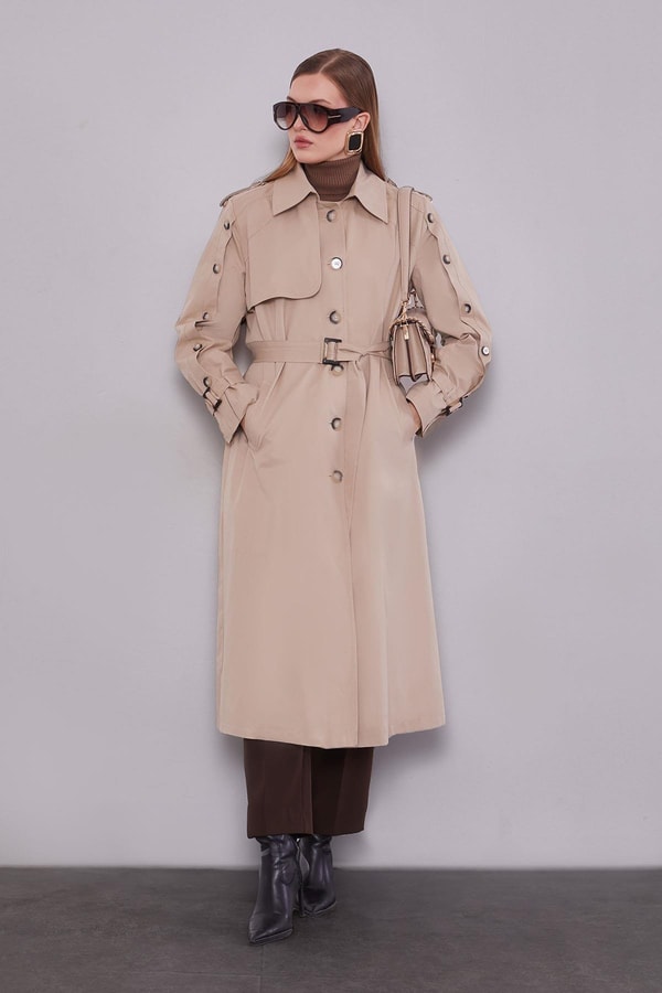 LevidorBej Kol Düğme Detaylı Trençkot