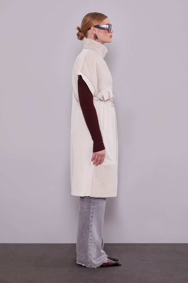 LevidorBej Kürk Yakalı Yelek