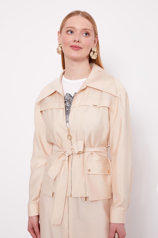 LevidorBej Kuşak Detaylı Etek Takım