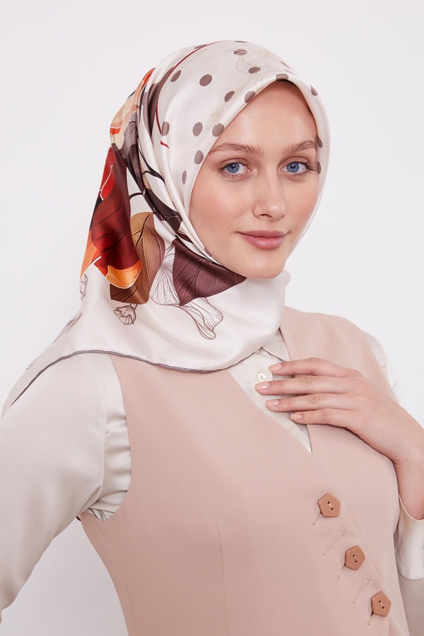 LevidorBej Lotus Çiçek Desen Twill İpek Eşarp