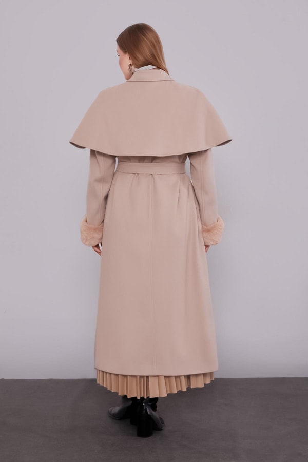 LevidorBej Pelerin Detaylı Kaban