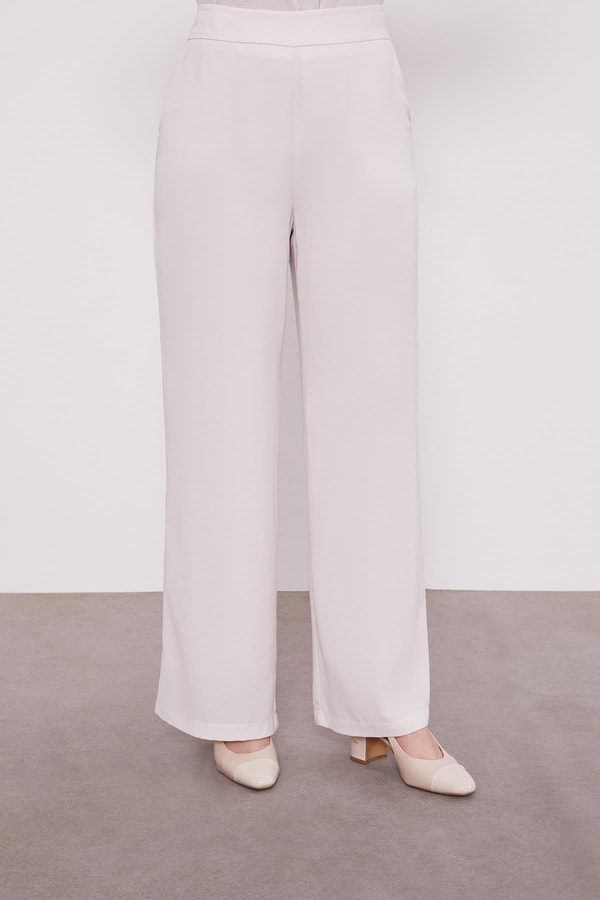 LevidorBej Şifon kollu Taş Detay