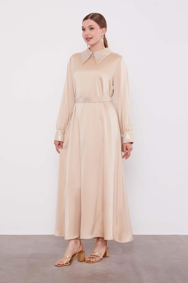 LevidorBej Taş Detaylı Saten Elbise