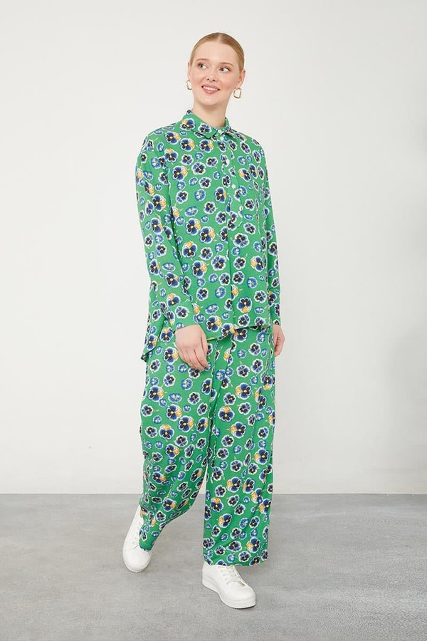 LevidorBenetton Menekşe Desenli Alt- Üst Takım
