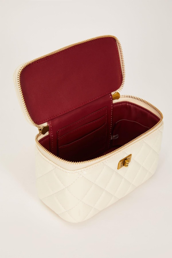 LevidorBeyaz Ayarlanabilir Askılı Kutu Form El Çantası