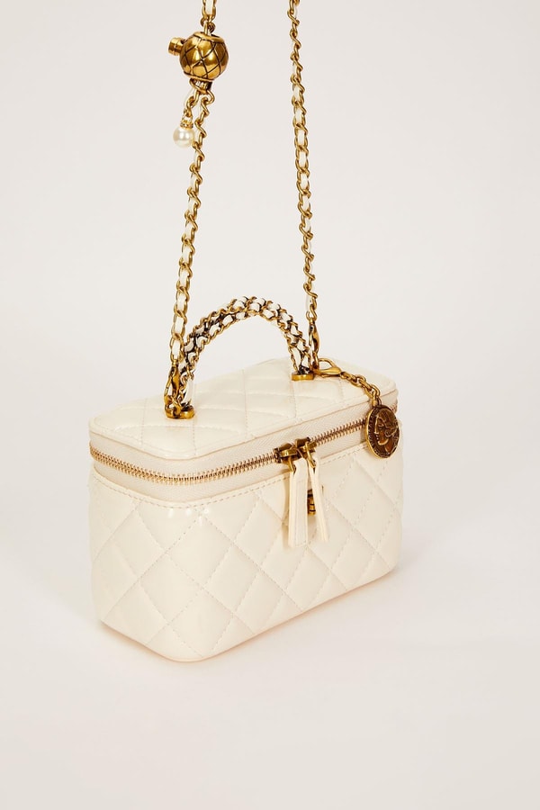 LevidorBeyaz Ayarlanabilir Askılı Kutu Form El Çantası