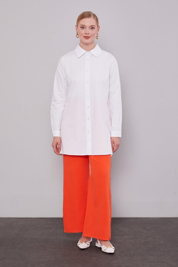 LevidorBEYAZ Düz Düğme Detaylı Gömlek