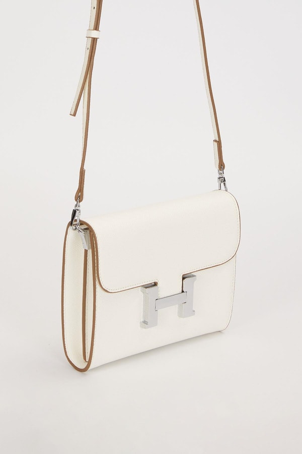 LevidorBeyaz Düz Form Omuz Çantası