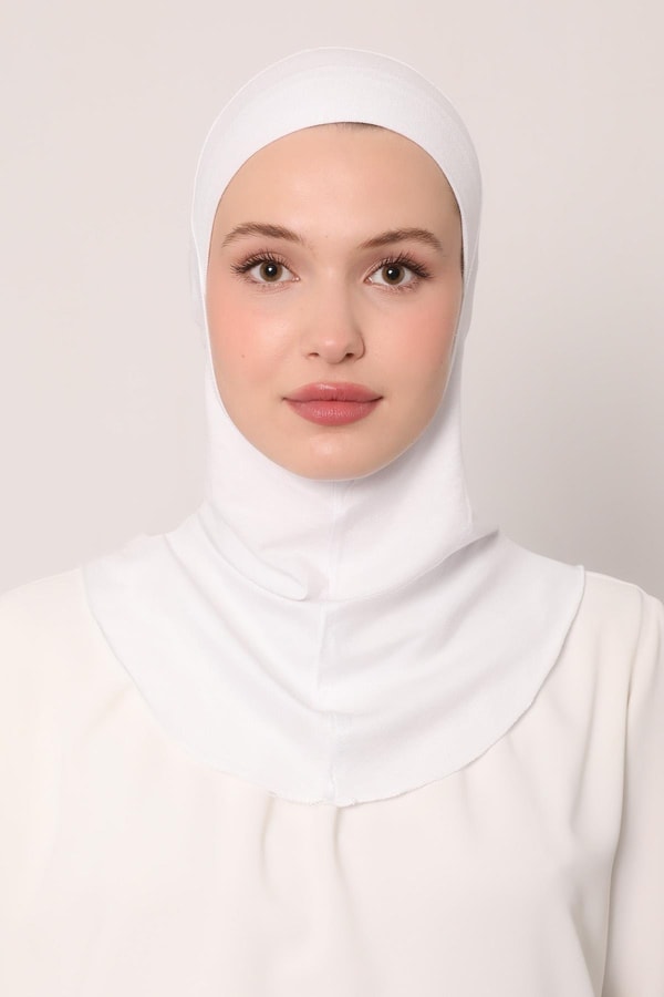 LevidorBeyaz Hijabchi Boyunluklu Bone