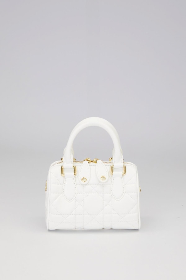 LevidorBeyaz Kilit Aksesuar Detaylı El Çantası