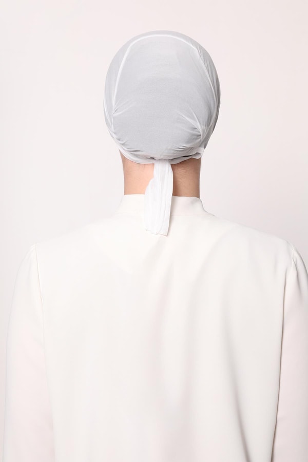 LevidorBeyaz Parisien Dikişsiz Bone