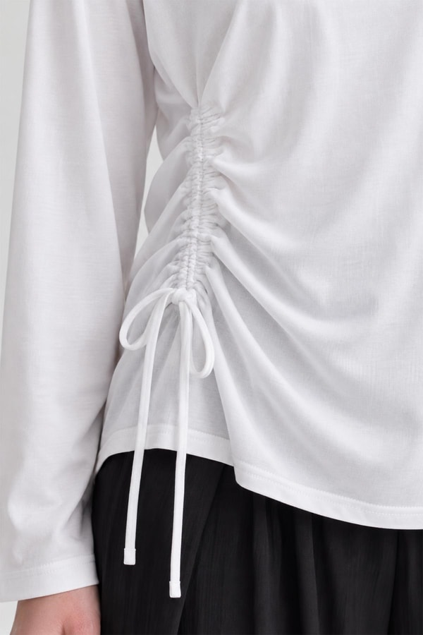 LevidorBeyaz Yan Büzgü Detaylı Uzun Kollu T-Shirt