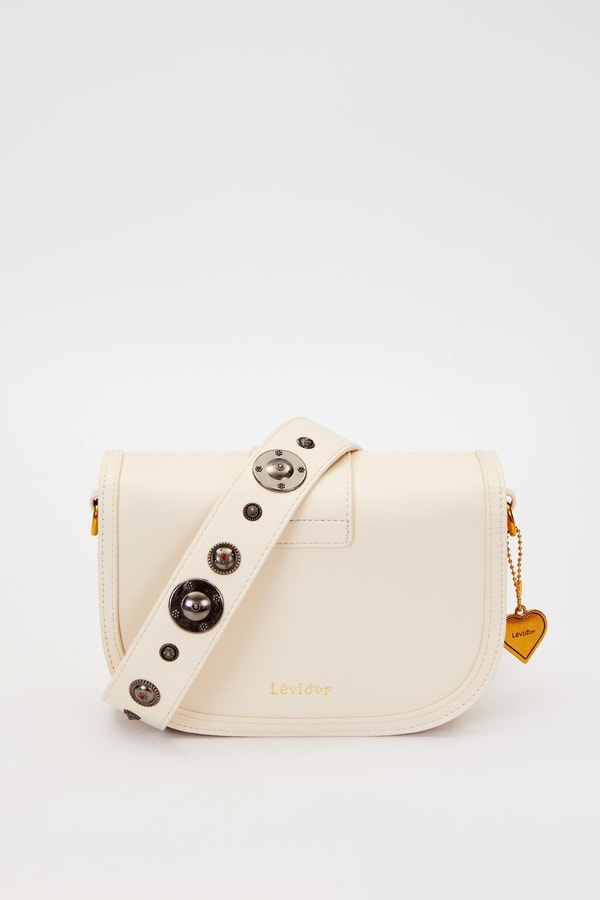 LevidorBeyaz Zımba Detay Omuz Çantası