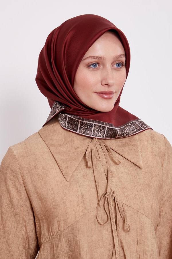 LevidorBordo Kenar Leopar Twill İpek Eşarp