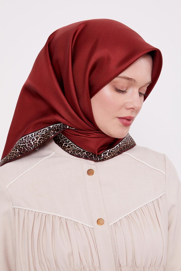 LevidorBordo Leopar Desen Twill İpek Eşarp