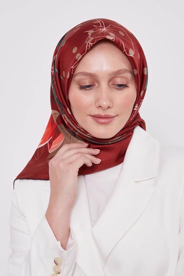 LevidorBordo Lotus Çiçek Desen Twill İpek Eşarp