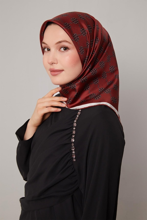 LevidorBordo Mini Yonca Desen Twill İpek Eşarp
