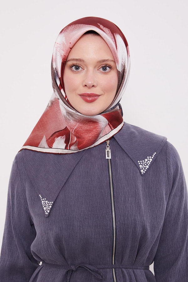 LevidorBordo Soyut Yaprak Desen Twill İpek Eşarp