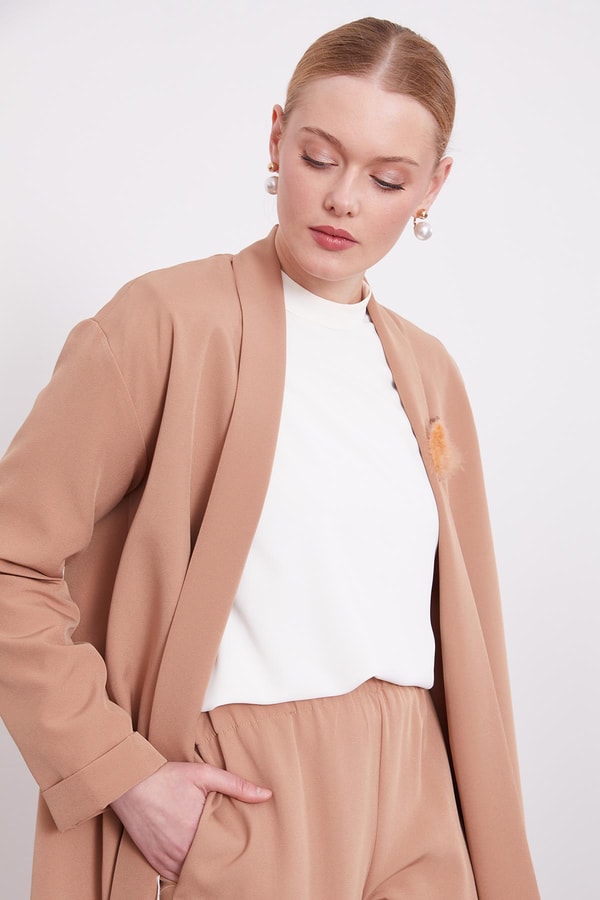 LevidorCamel Broş Detaylı Tunik Takım