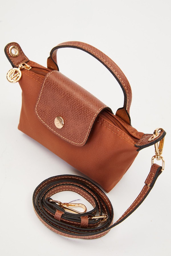 LevidorCamel Deri Kapak Detaylı El Çantası