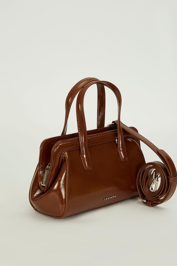 LevidorCamel Fermuar Kapama Detaylı El Çantası