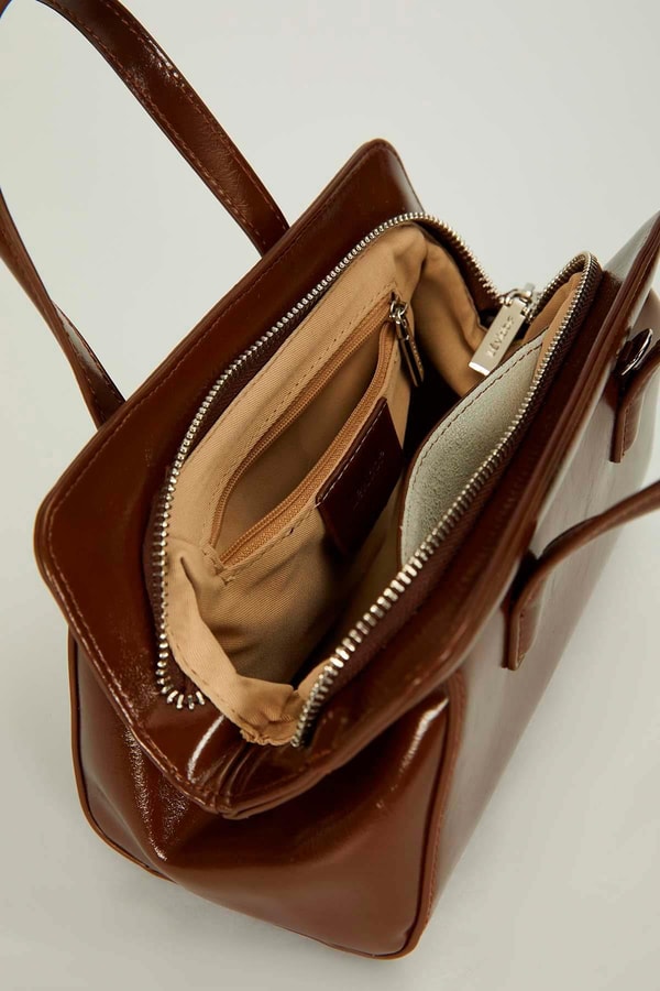 LevidorCamel Fermuar Kapama Detaylı El Çantası