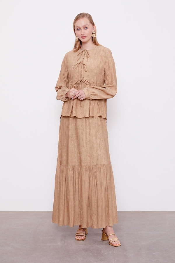 LevidorCamel Fiyonk Detaylı Ceketli Elbise