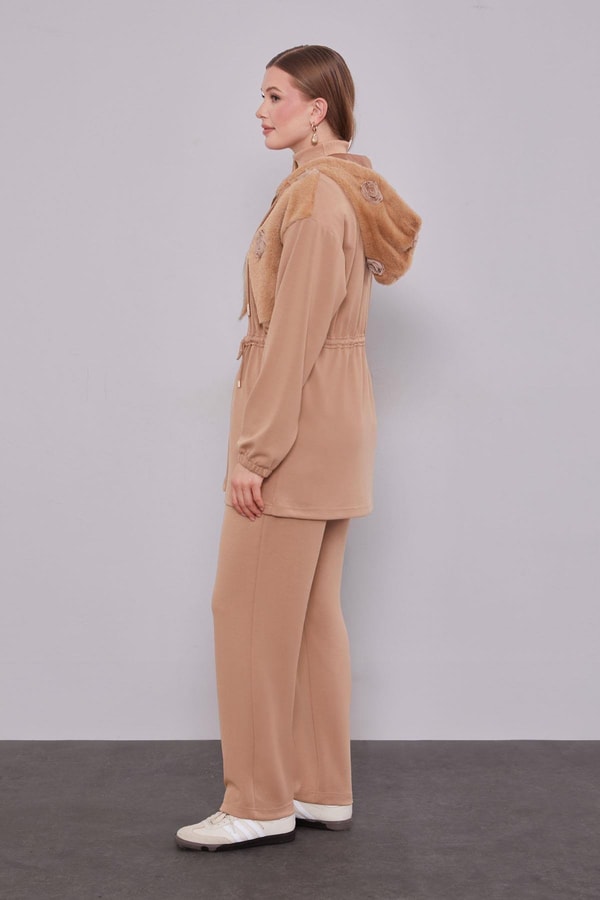 LevidorCamel Gül Detaylı Bel Büzgülü İkili Takım