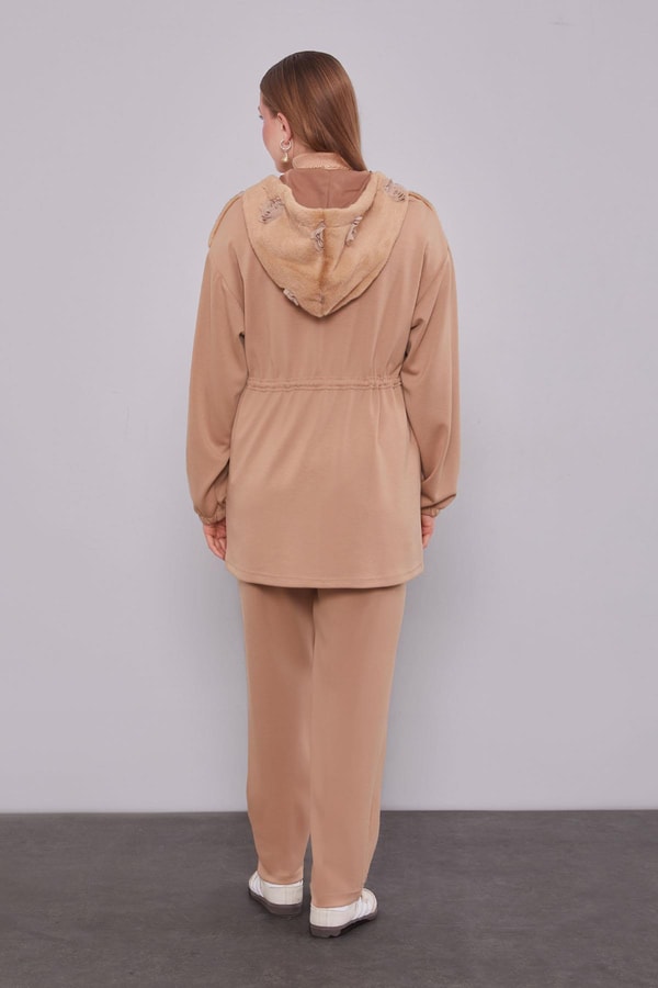 LevidorCamel Gül Detaylı Bel Büzgülü İkili Takım