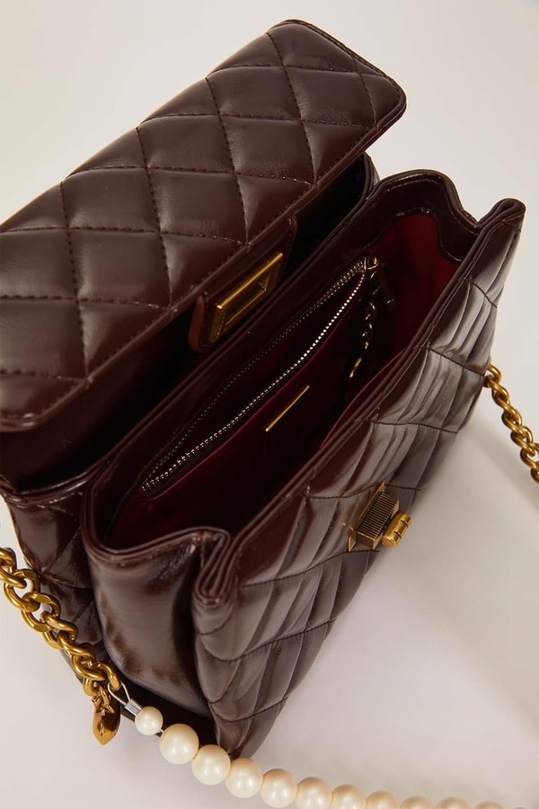 LevidorCamel İnci Ve Kalp Aksesuar Detaylı Omuz Çantası