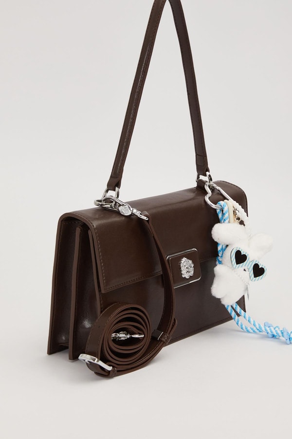 LevidorCamel Kare Form Charm Detaylı Omuz Çantası