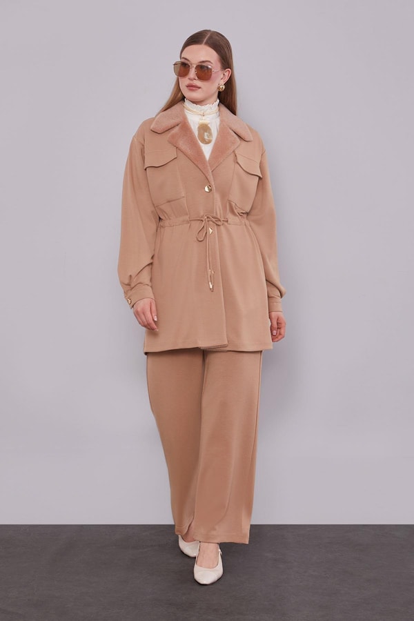 LevidorCamel Kruvaze Kürk Yakalı İkili Takım