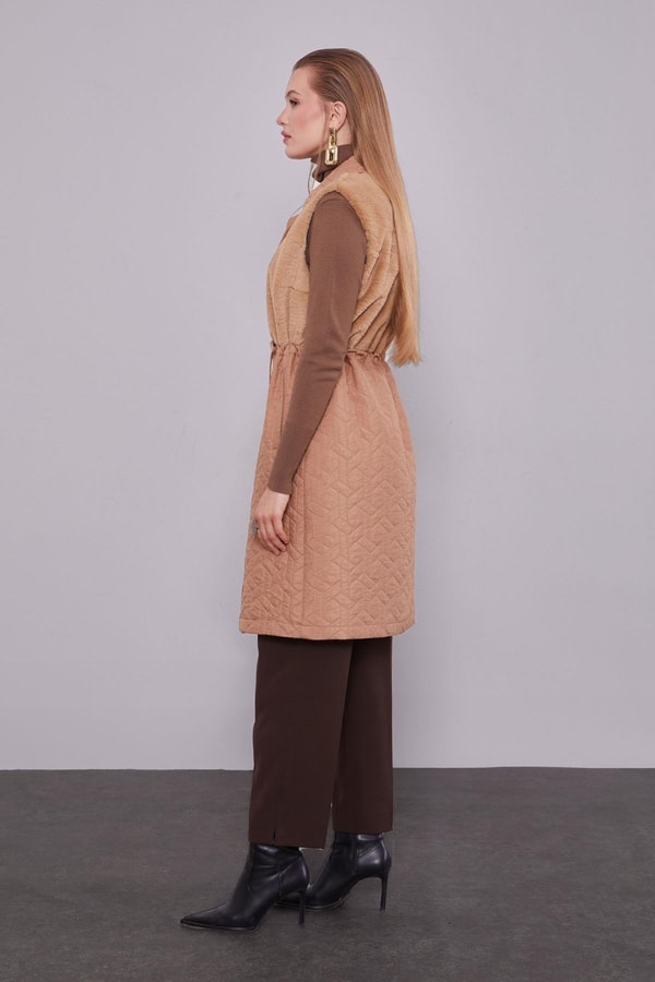 LevidorCamel Kürk Detaylı Yelek