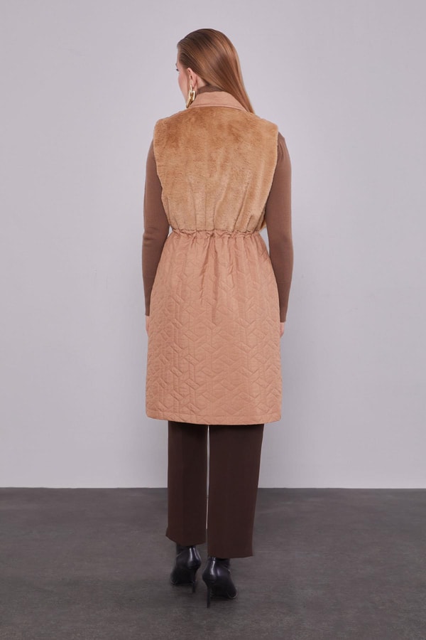 LevidorCamel Kürk Detaylı Yelek