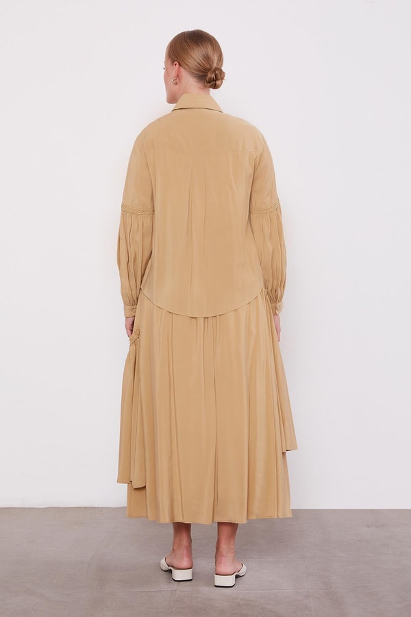 LevidorCamel Yakası Dantel Detaylı Etek Takım