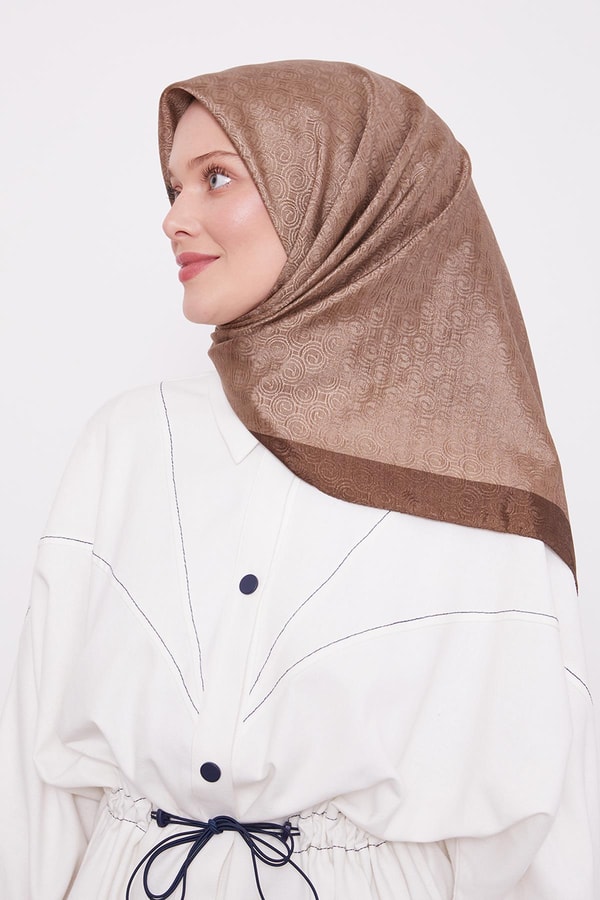 LevidorCappuccino Halka Desen Monogram Eşarp