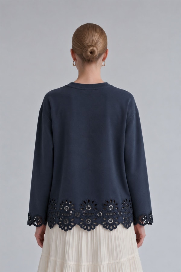 LevidorÇiçek Brode Detaylı Sweatshirt Lacivert
