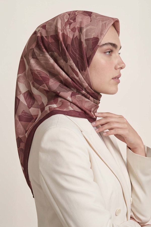 LevidorÇiçek Desenli Royal Eşarp Menekşe