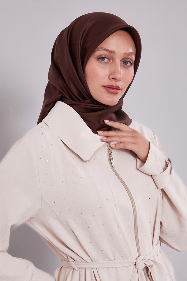 LevidorÇikolata Kahve Kenar Şeritli Monogram İpek Eşarp