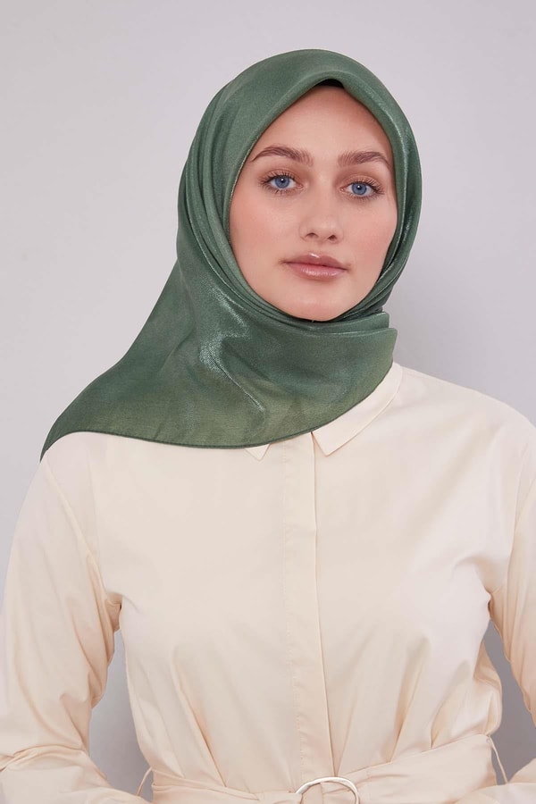 LevidorÇimen Yeşili Çift Renk Kehribar Eşarp