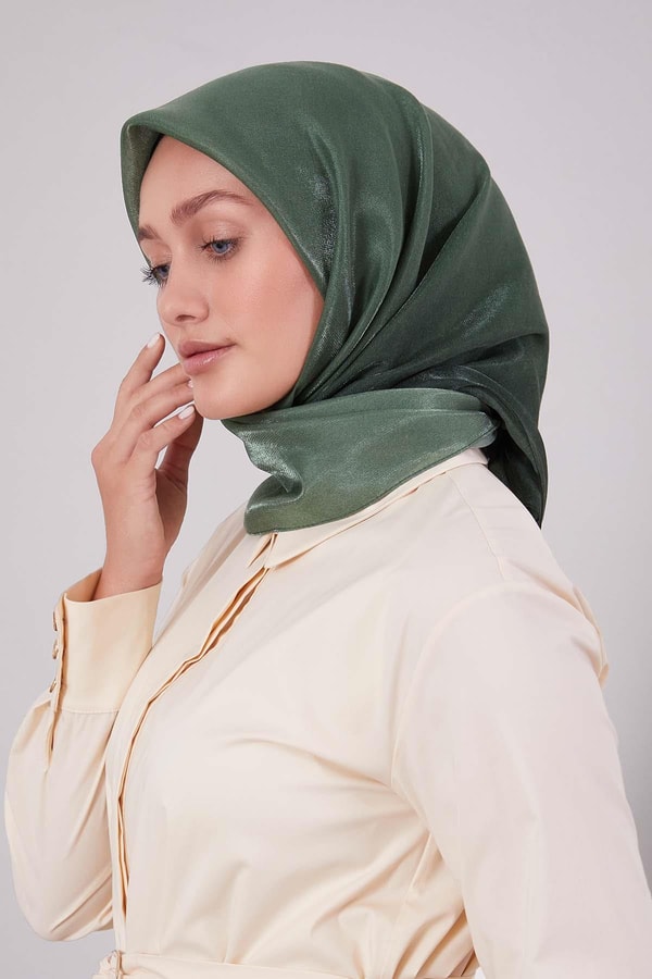 LevidorÇimen Yeşili Çift Renk Kehribar Eşarp